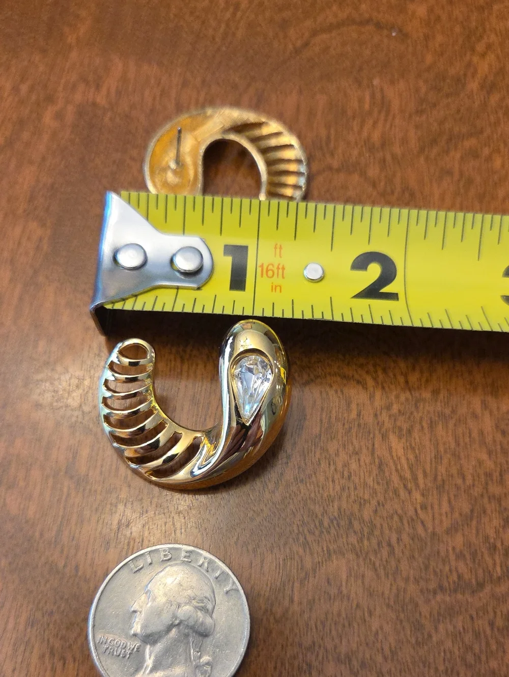 Vtg Trifari -Elegant Gold Earrings with Crystal Accents